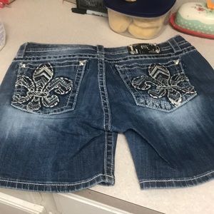 Miss Me shorts size 31